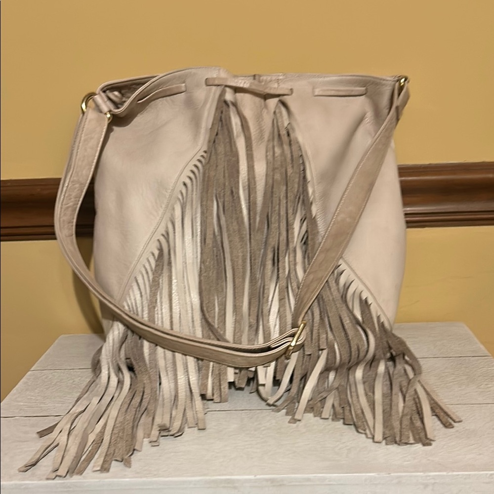 Below the Belt Fringe Cream Leather Bag - Picture 2 of 13